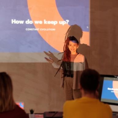 PowerPoint Essentials | train2work